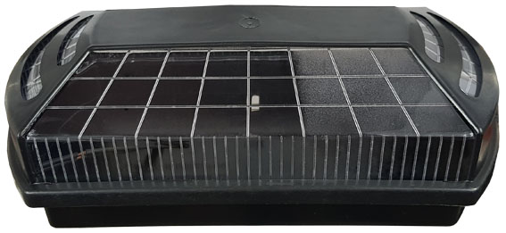 Lumin�ria Termoplast Preta Com Lente Cristal